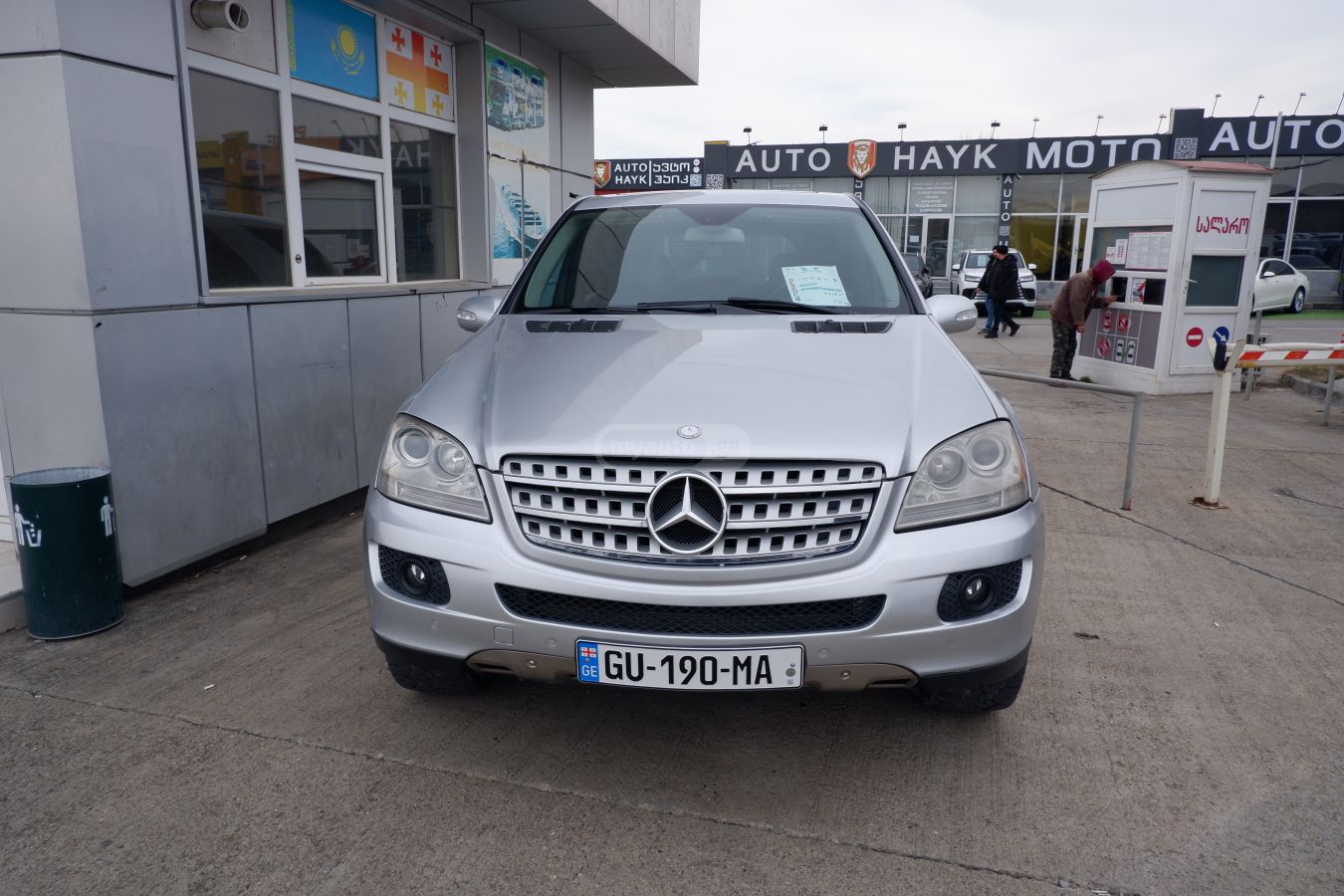 Mercedes-Benz ML 350 2009 — photo 2
