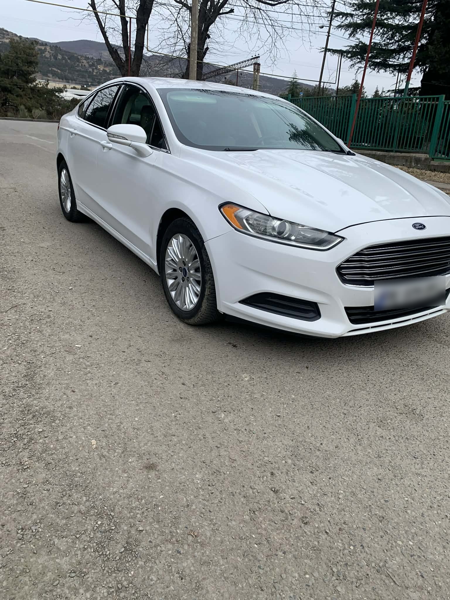 Ford Fusion 2013 — photo 2