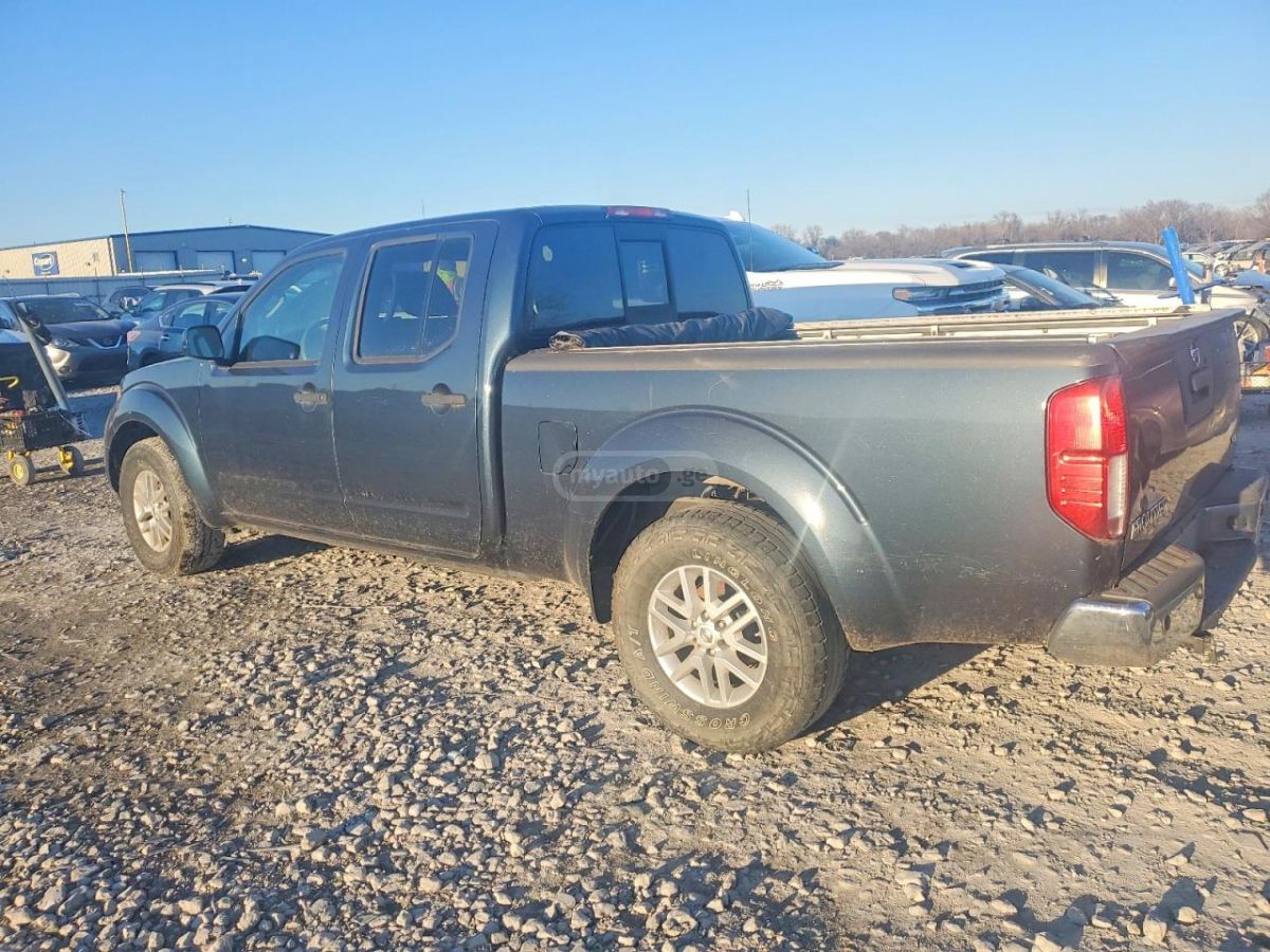 Nissan Frontier 2015 — photo 2