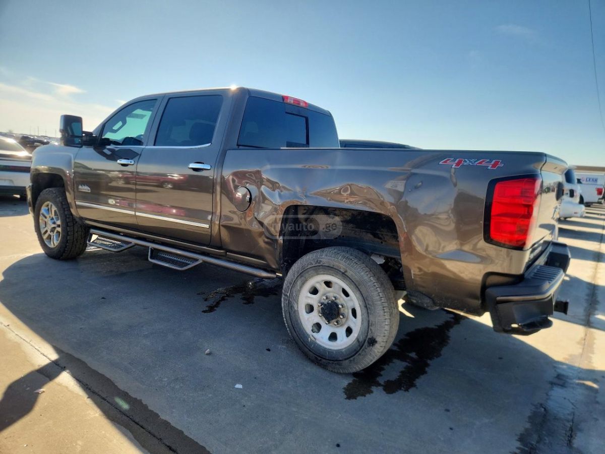 Chevrolet Silverado 2015 — photo 2