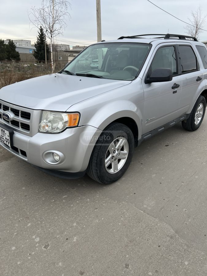 Ford Escape 2011 — photo 2