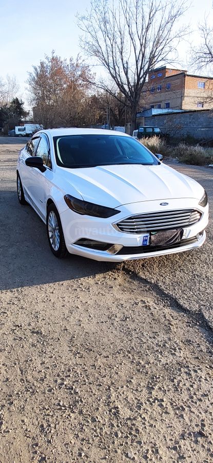 Ford Fusion 2017 — photo 2