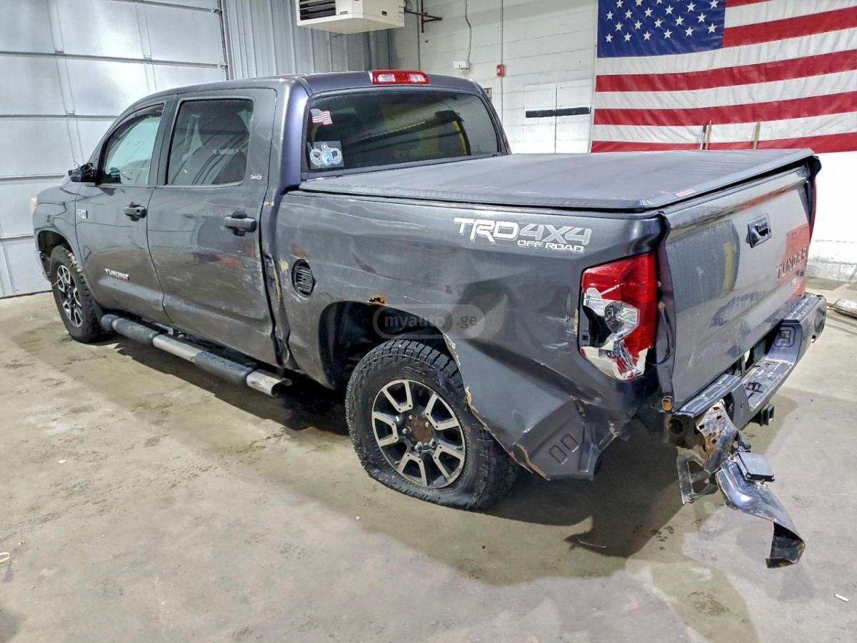 Toyota Tundra 2016 — photo 2