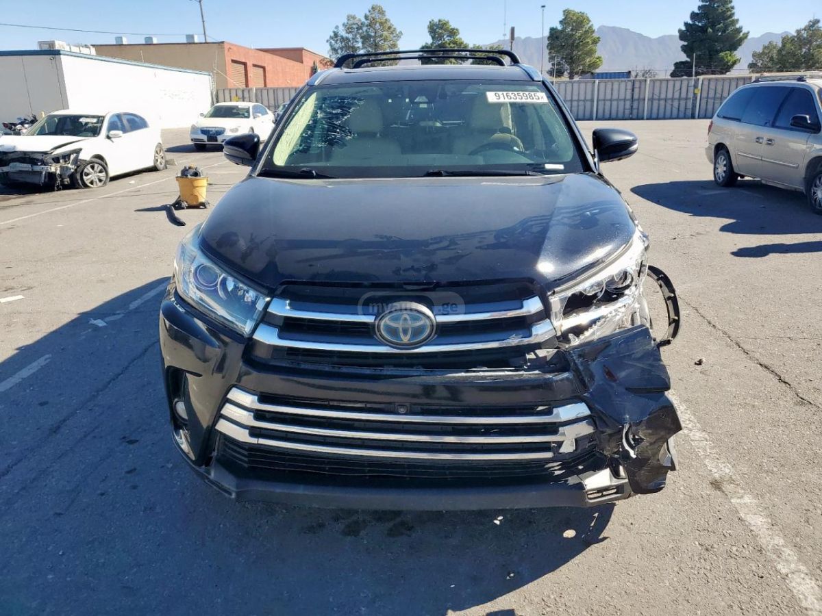 Toyota Highlander 2017 — photo 2
