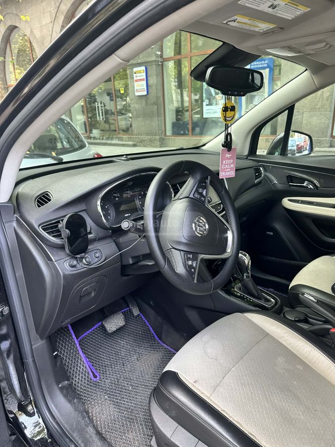 Buick Encore 2016 — photo 2