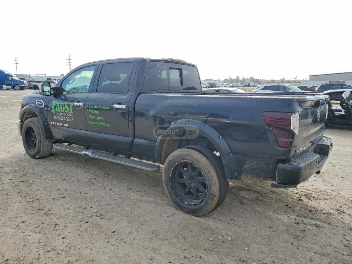Nissan Titan 2016 — photo 2
