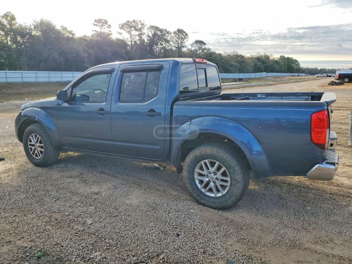 Nissan Frontier 2014 — photo 2