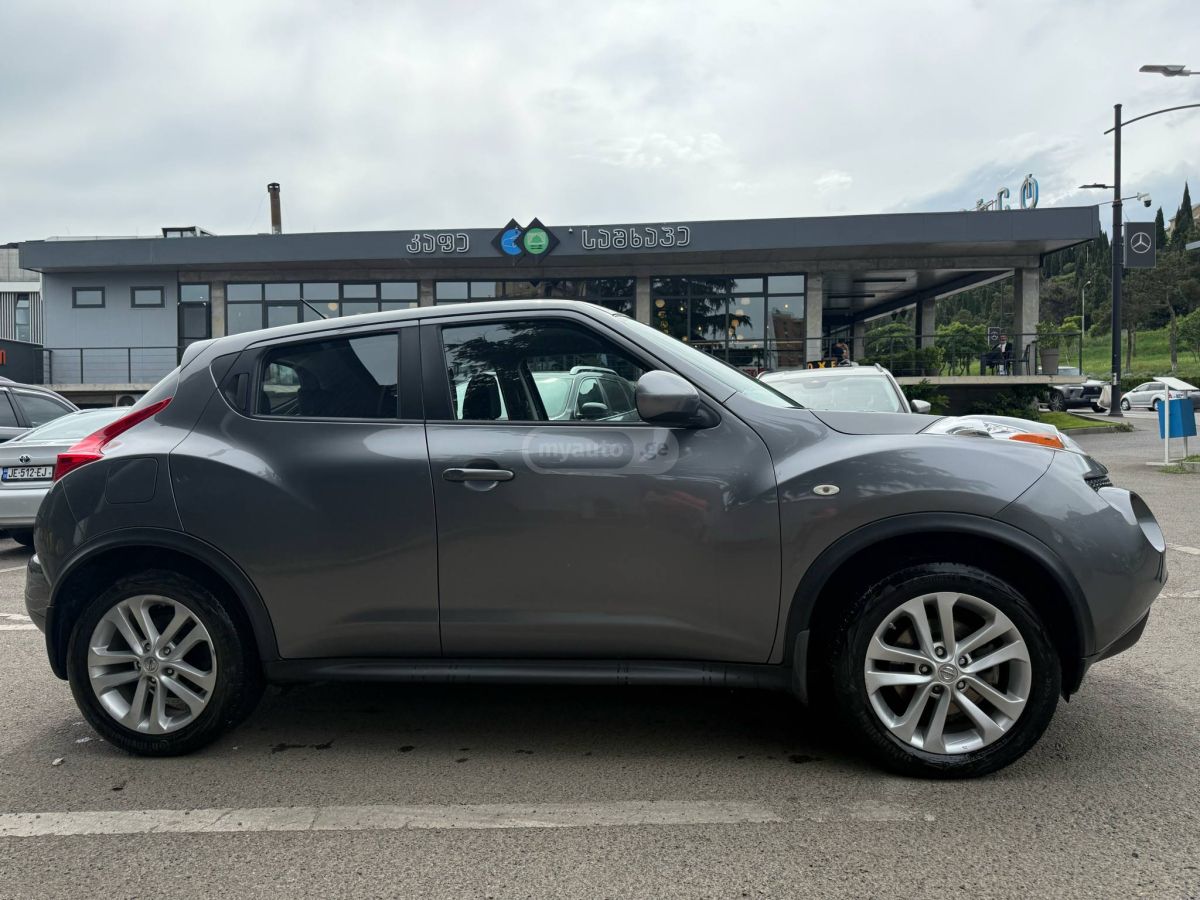 Nissan Juke 2013 — photo 2