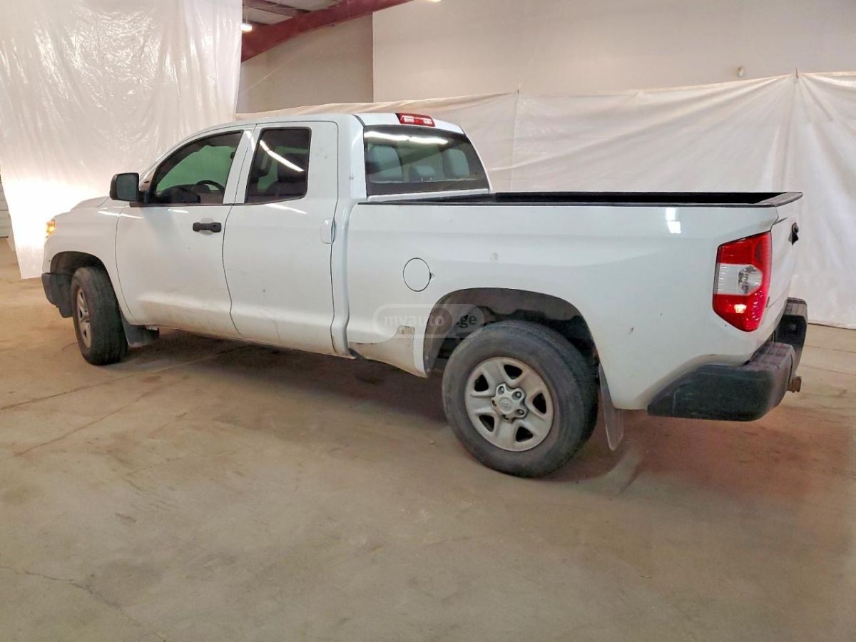 Toyota Tundra 2016 — photo 2