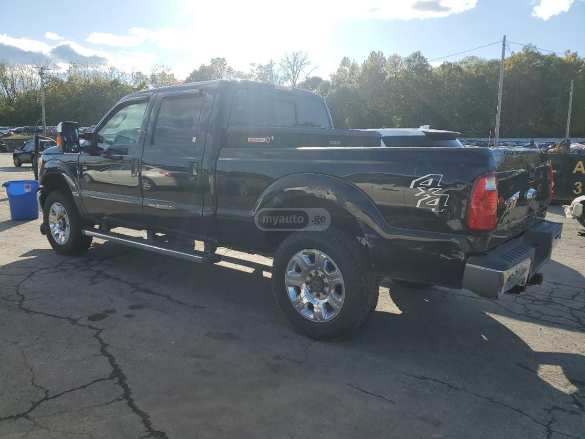 Ford F-250 2016 — photo 2