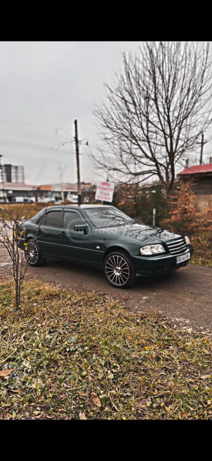 Mercedes-Benz C 180