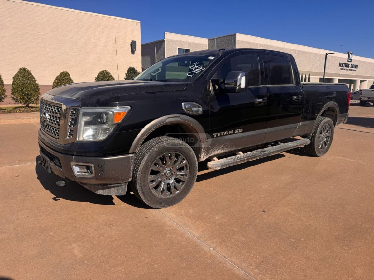 Nissan Titan 2016 — photo 2