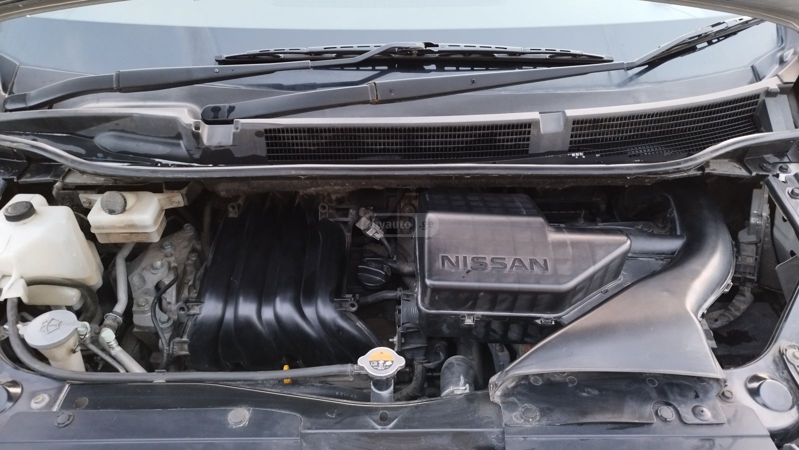 Nissan Serena 2013 — photo 2