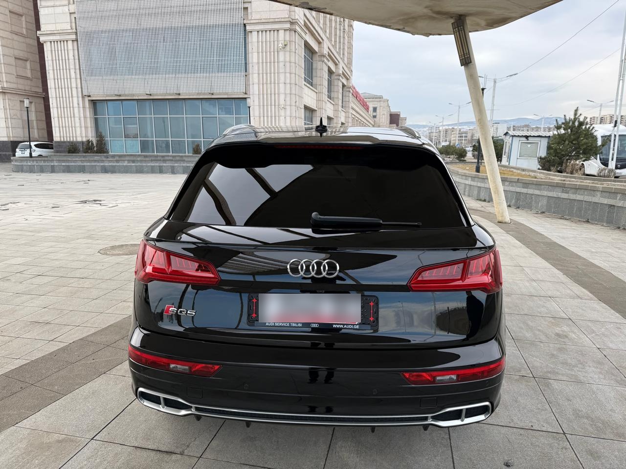 Audi SQ5 2018 — photo 2