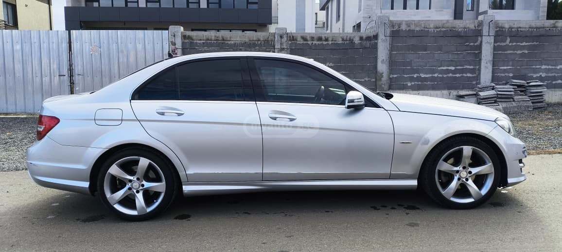 Mercedes-Benz C 220 2014 — photo 2