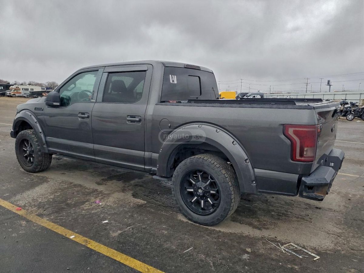 Ford F-150 2015 — photo 2