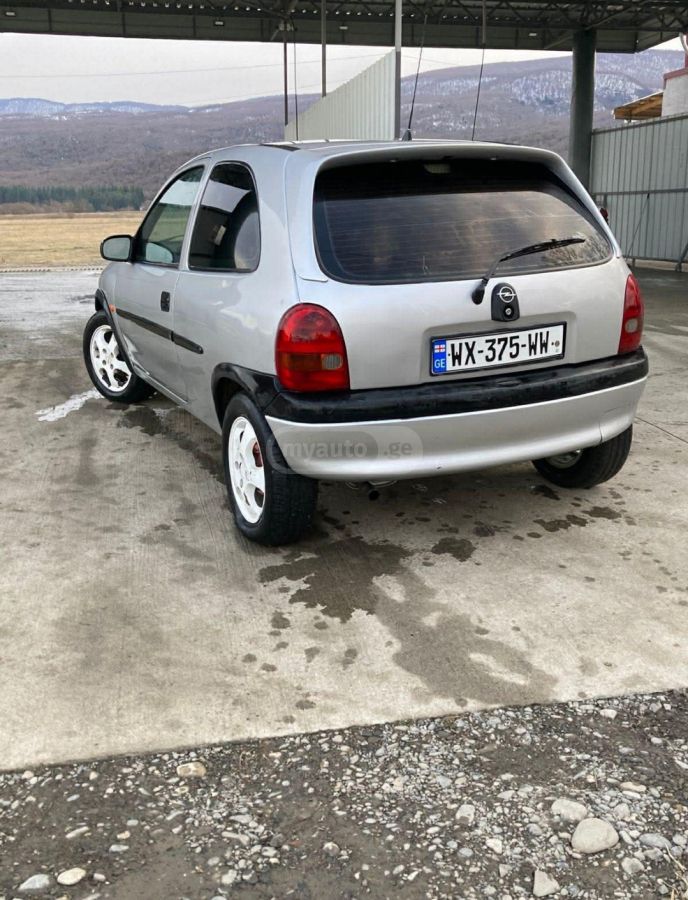 Opel Corsa 2000 — photo 2