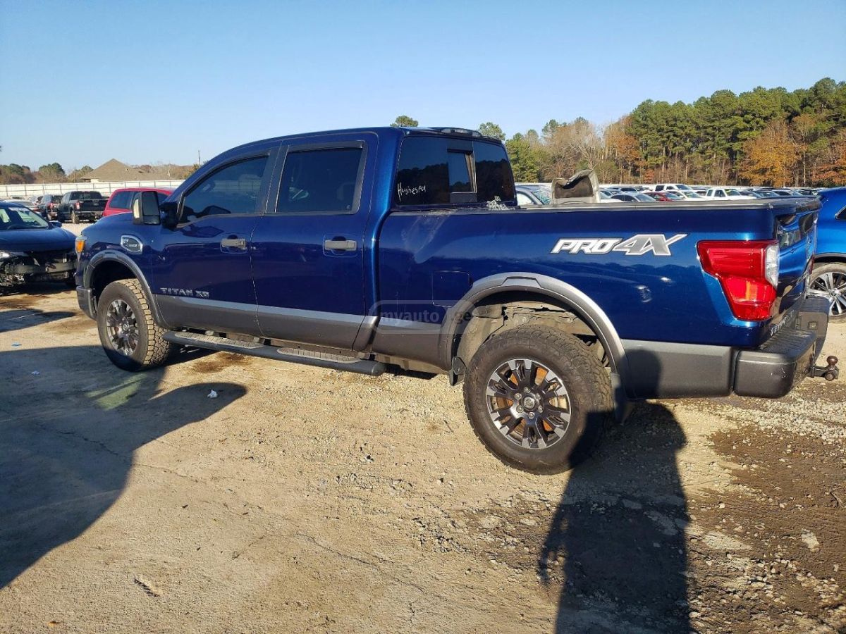 Nissan Titan 2016 — photo 2