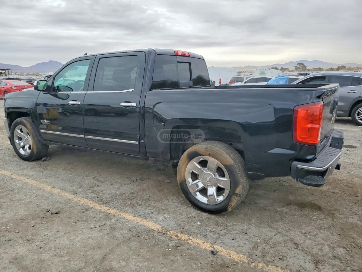 Chevrolet Silverado 2017 — photo 2