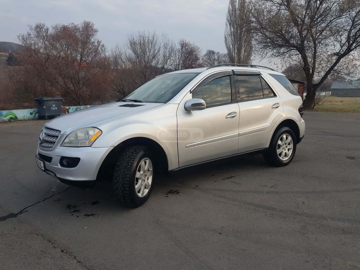 Mercedes-Benz ML 350