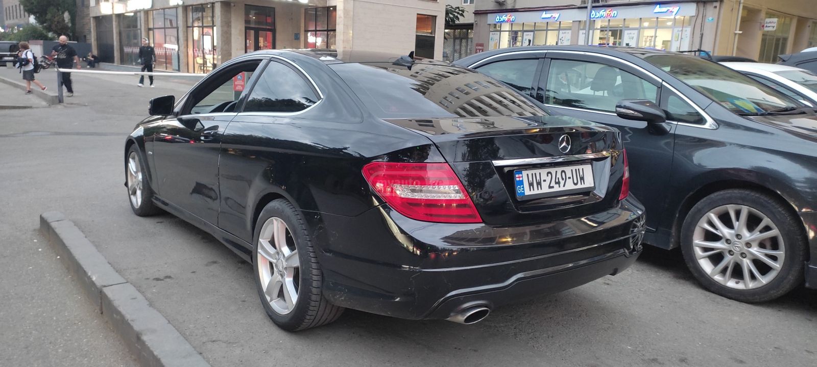Mercedes-Benz C 250 2011 — photo 2
