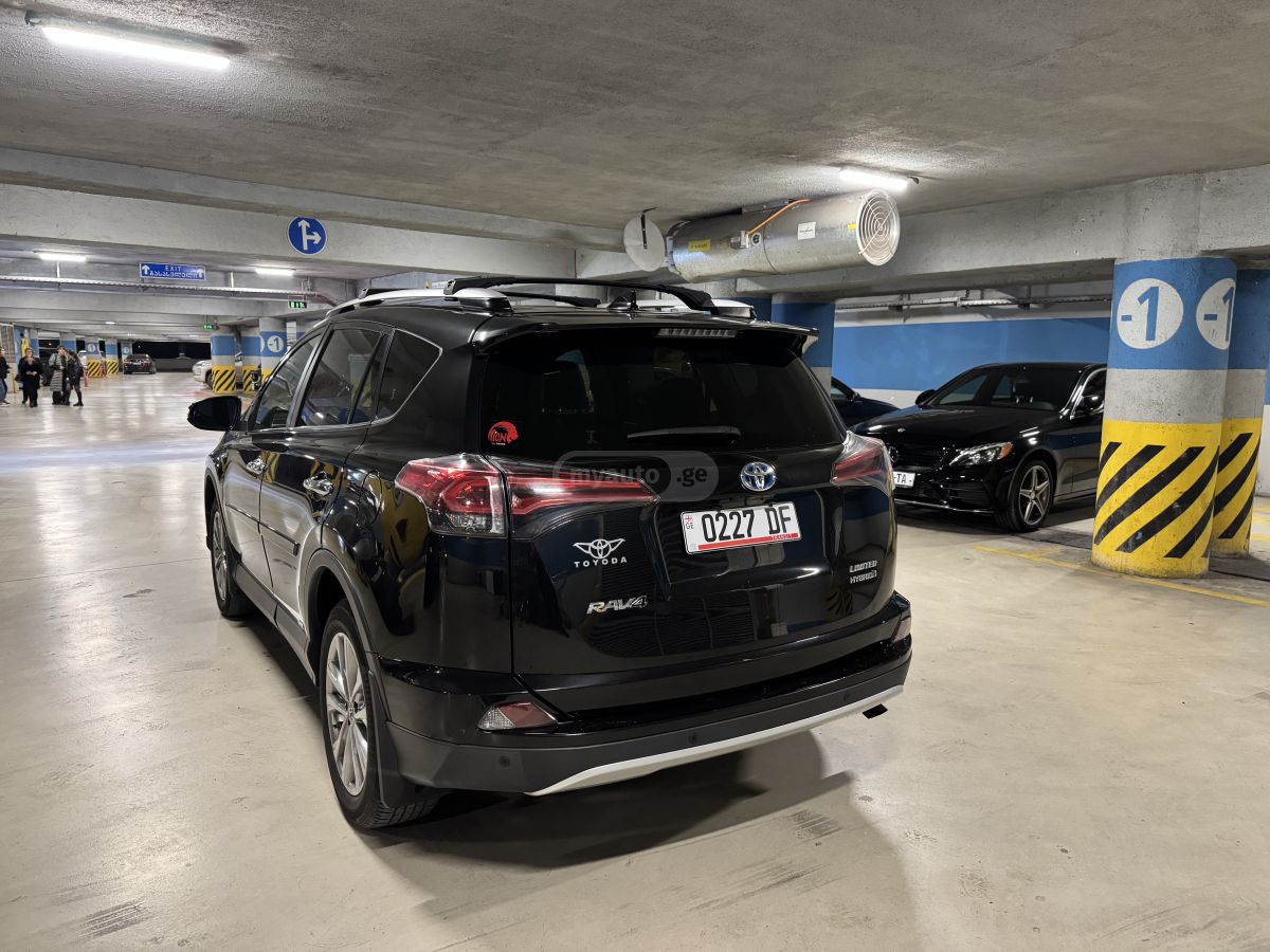 Toyota RAV4 2016 — photo 2