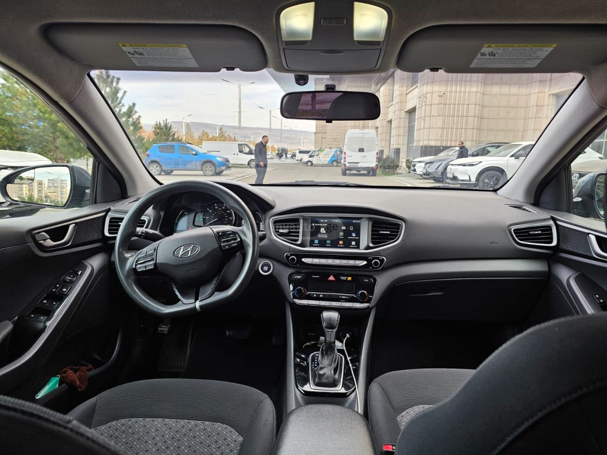 Hyundai Ioniq