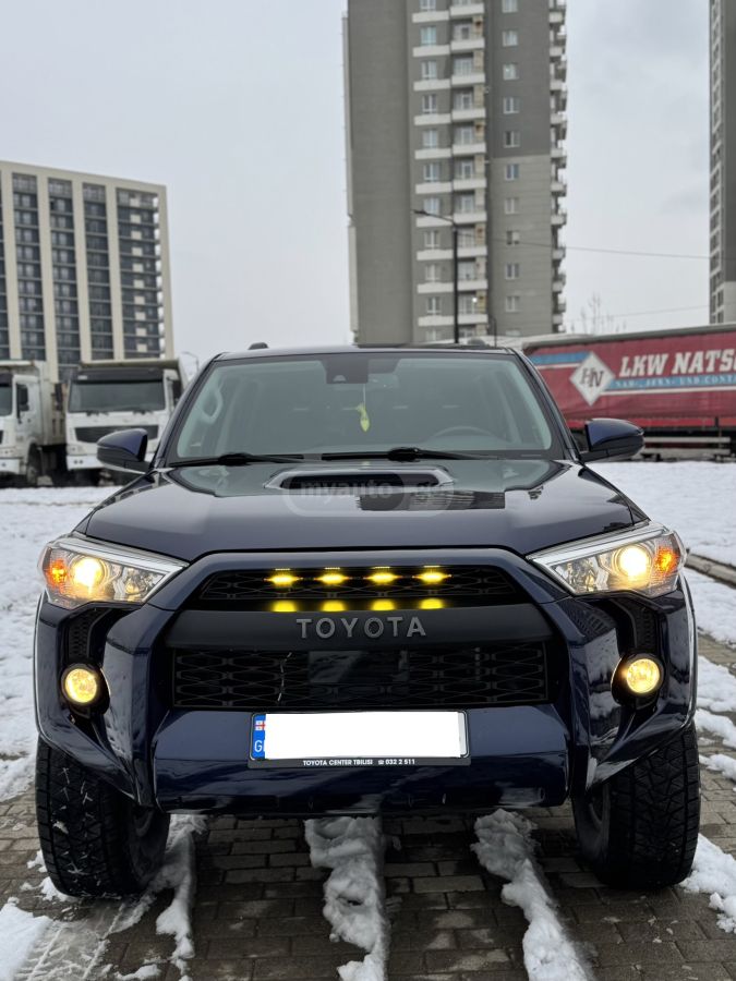 Toyota 4Runner 2020 — photo 2