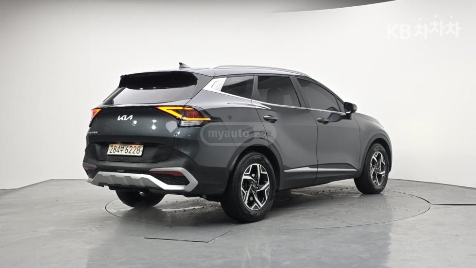 Kia Sportage 2022 — photo 2