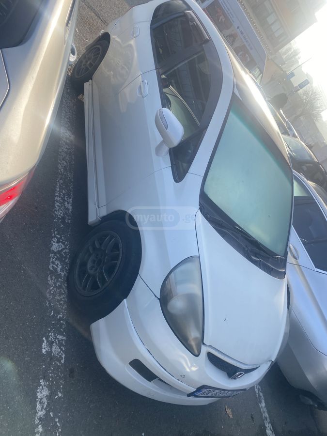 Honda Fit 2005 — photo 2