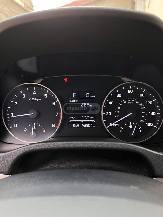 Hyundai Elantra 2017 — photo 2