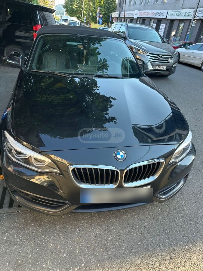 BMW 230i 2019 — photo 2