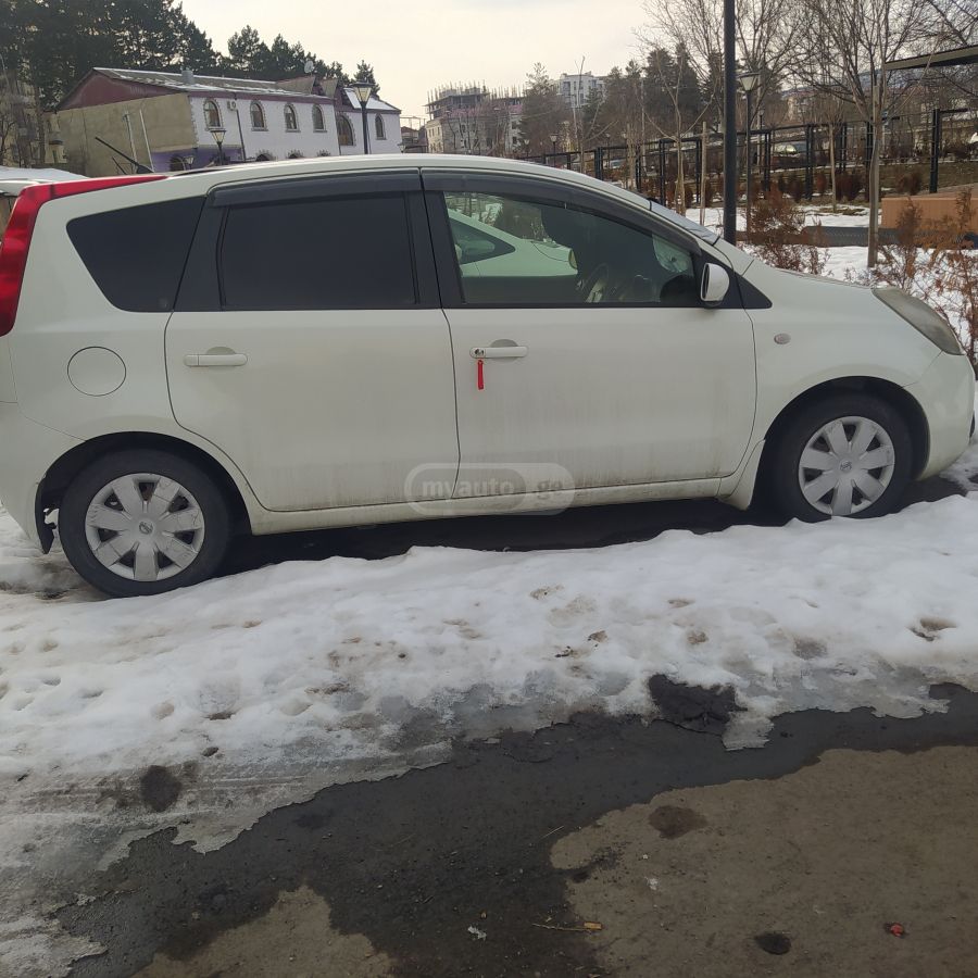 Nissan Note 2005 — photo 2