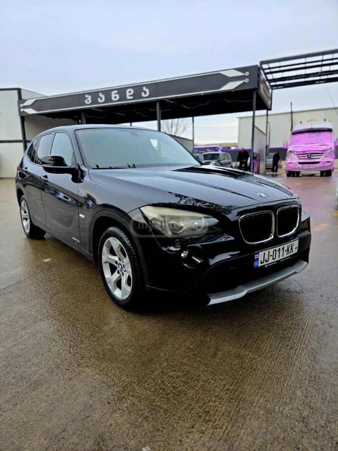 BMW X1 2012 — photo 2