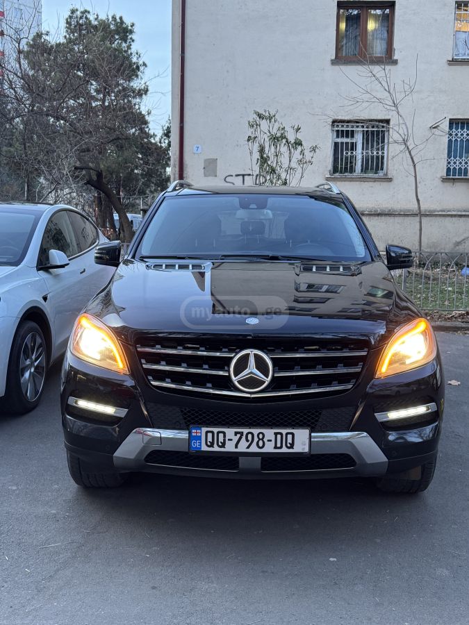Mercedes-Benz ML 350 2014 — photo 2