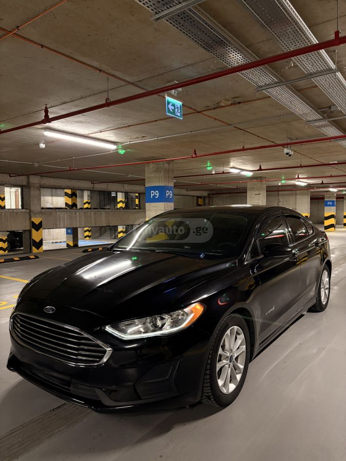 Ford Fusion 2019 — photo 2