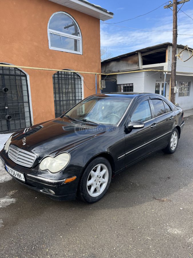 Mercedes-Benz C 250 2001 — photo 2