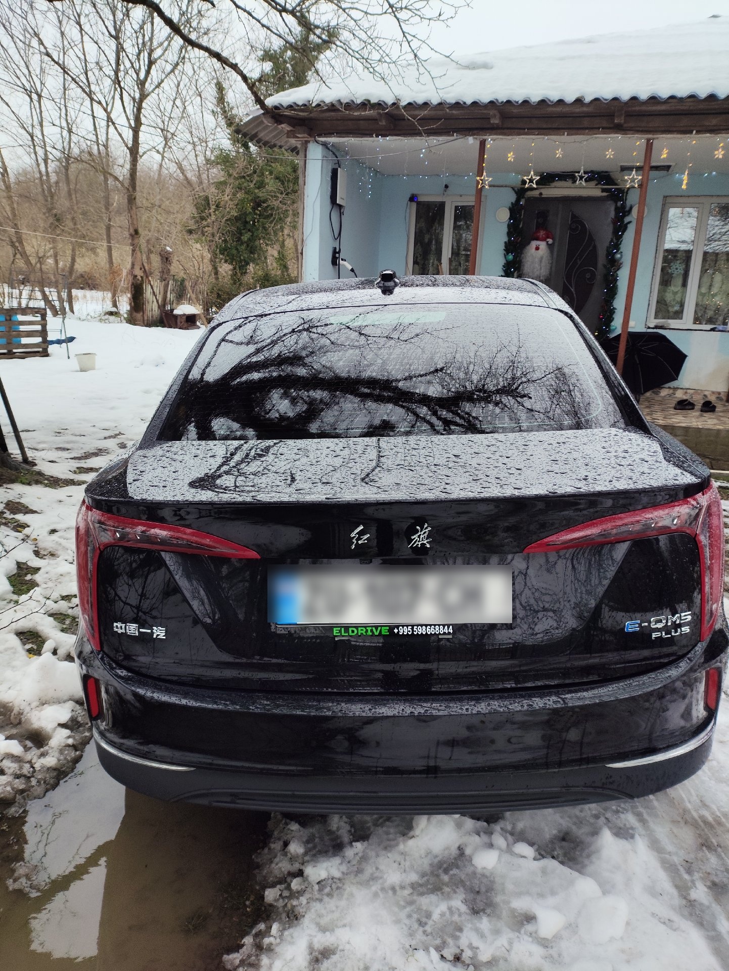 Hongqi E-QM 5 2025 — photo 2