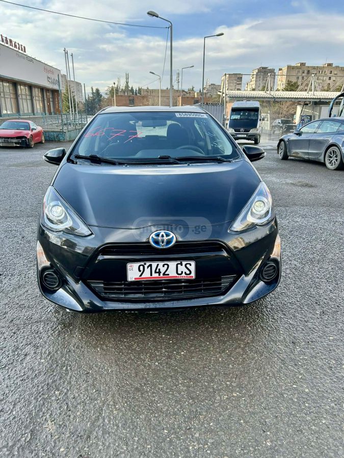 Toyota Prius C