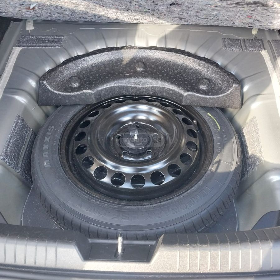 Chevrolet Malibu 2023 — photo 2