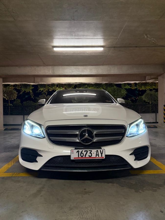 Mercedes-Benz E 400