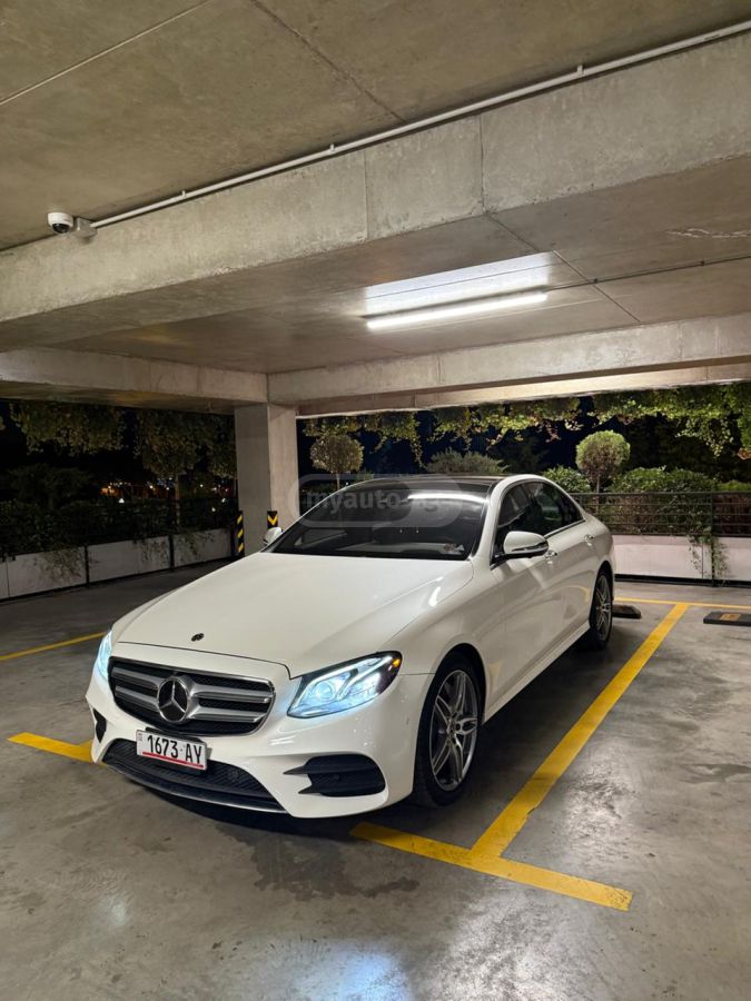 Mercedes-Benz E 400 2018 — photo 2