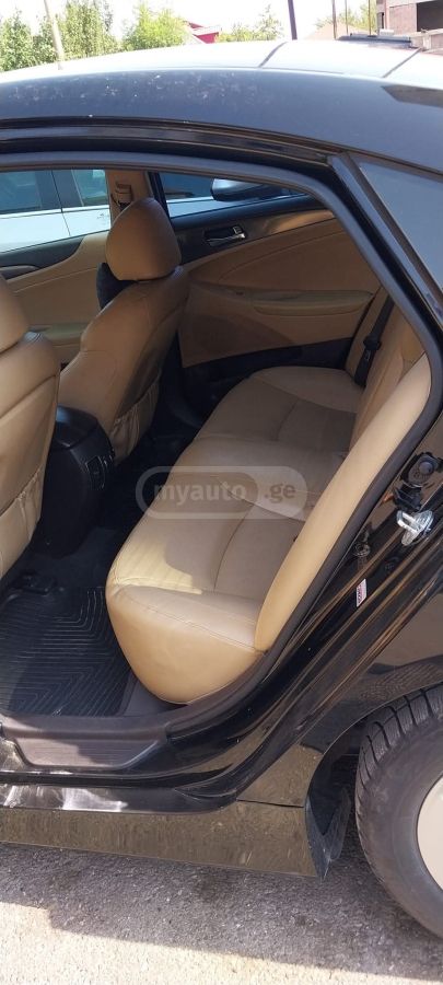Hyundai Sonata 2012 — photo 2
