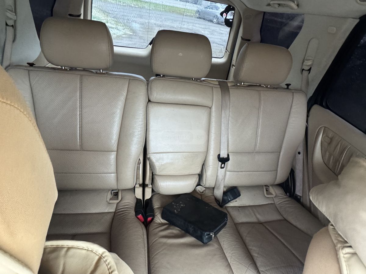 Mercedes-Benz ML 350 2004 — photo 2