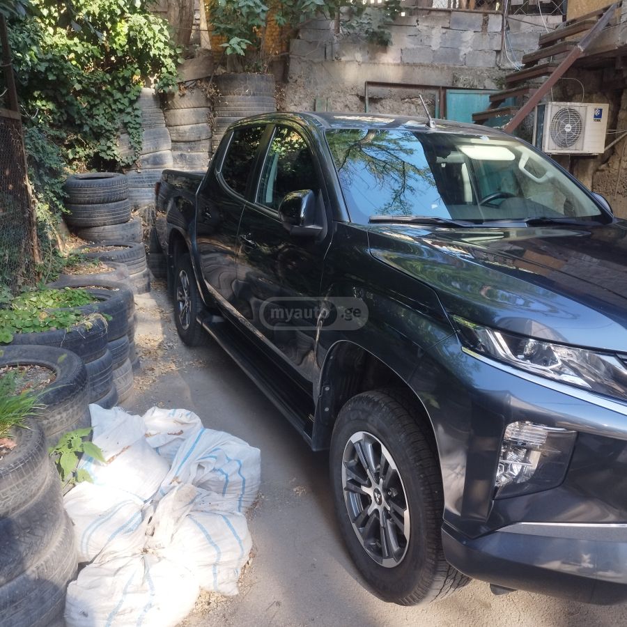 Mitsubishi L 200 2022 — photo 2