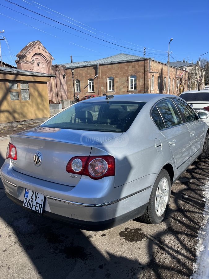 Volkswagen Passat 2005 — photo 2