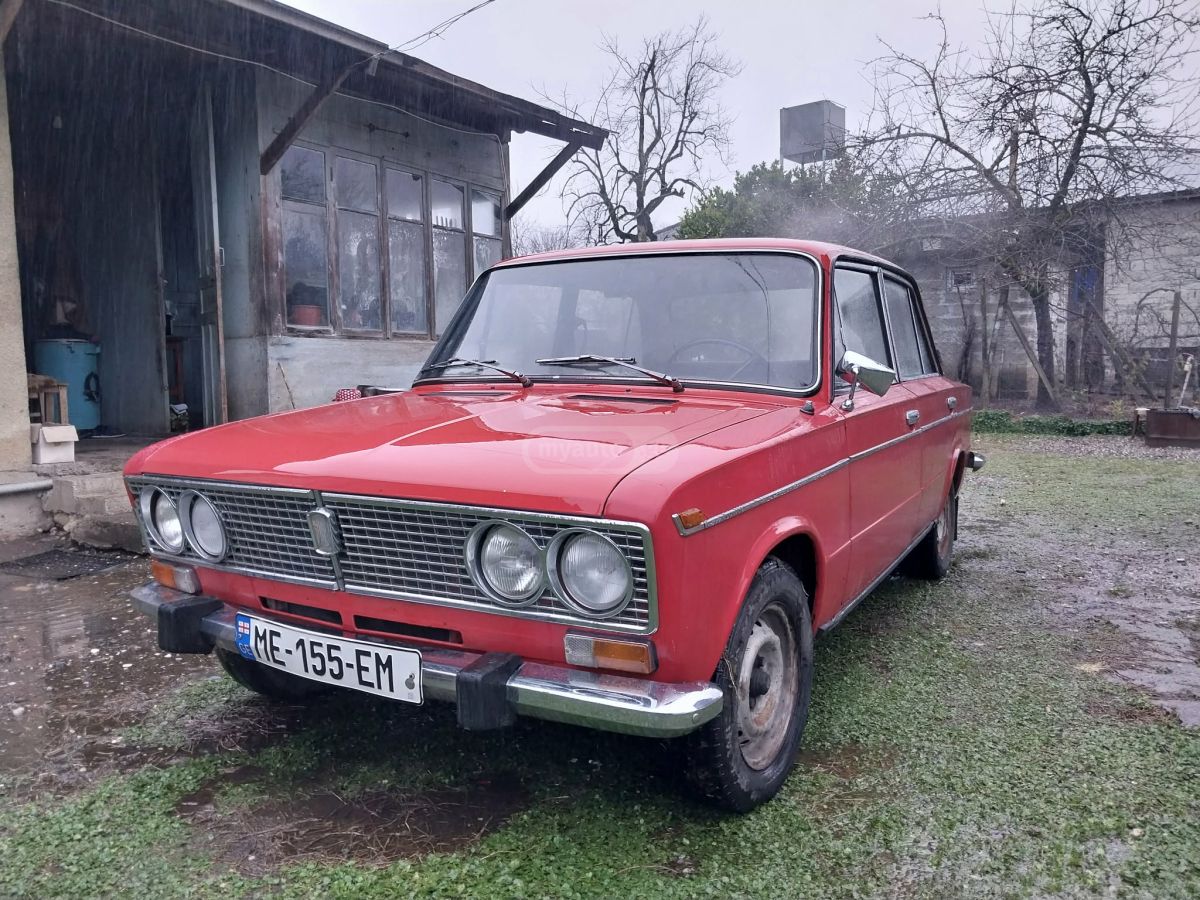 VAZ 2103 1981 — photo 2