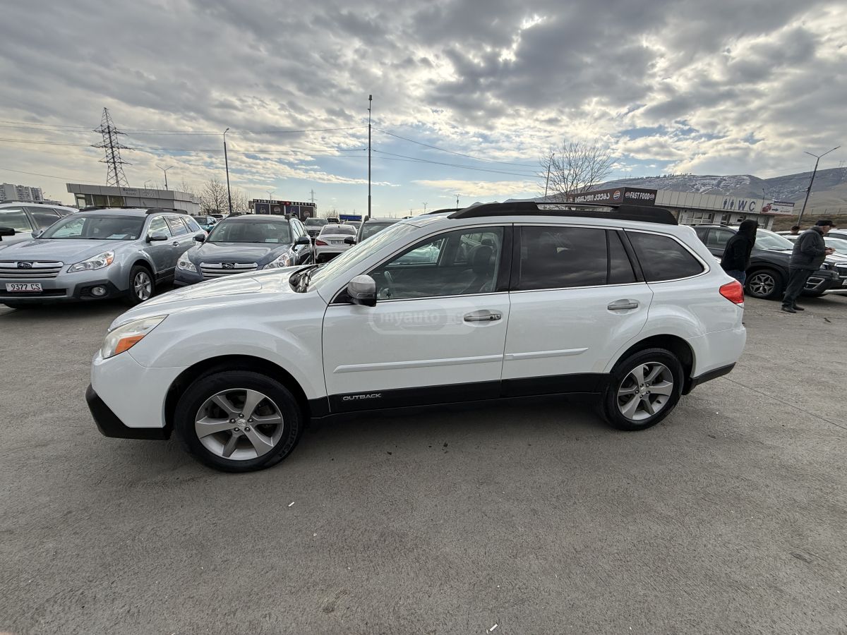 Subaru Outback 2013 — photo 2