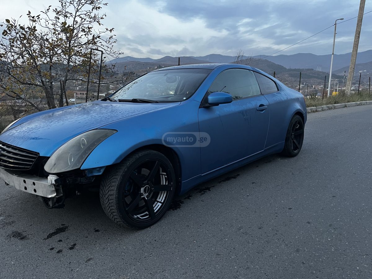 Infiniti G35 2003 — photo 2