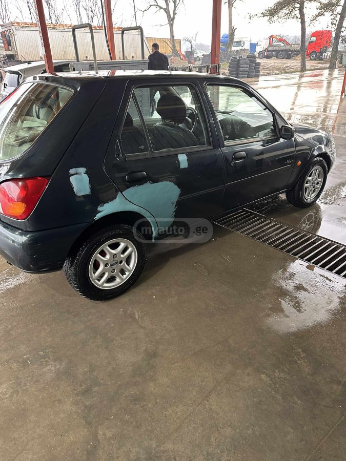 Ford Fiesta 1997 — photo 2